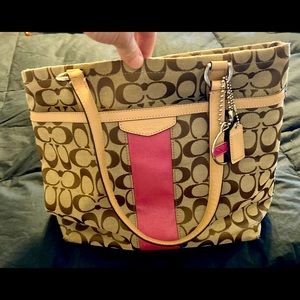 Coach tote, like new, no marks, well taken care of.